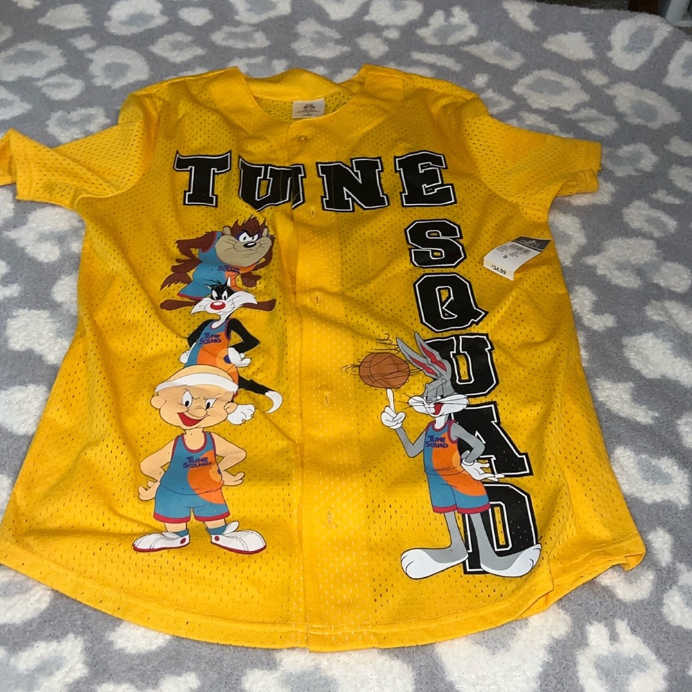 Rue 21 looney tunes jersey